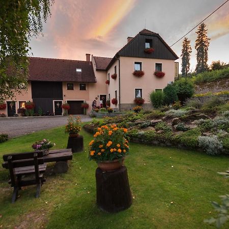 Apartmany Adrspach " U Kozaru " Teplice nad Metují Exterior photo