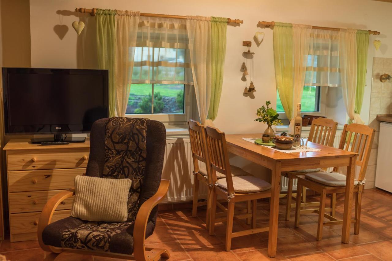 Apartmany Adrspach " U Kozaru " Teplice nad Metují Exterior photo