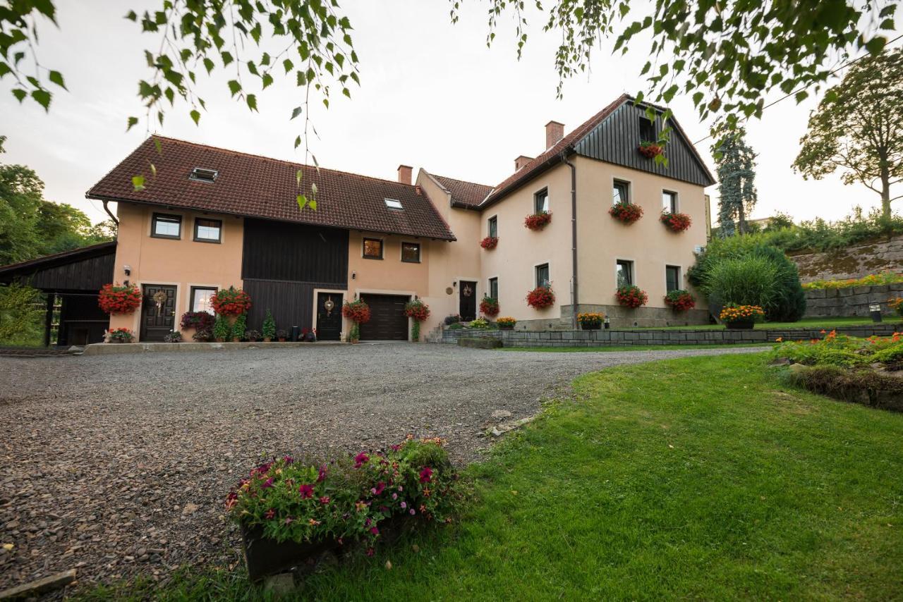 Apartmany Adrspach " U Kozaru " Teplice nad Metují Exterior photo
