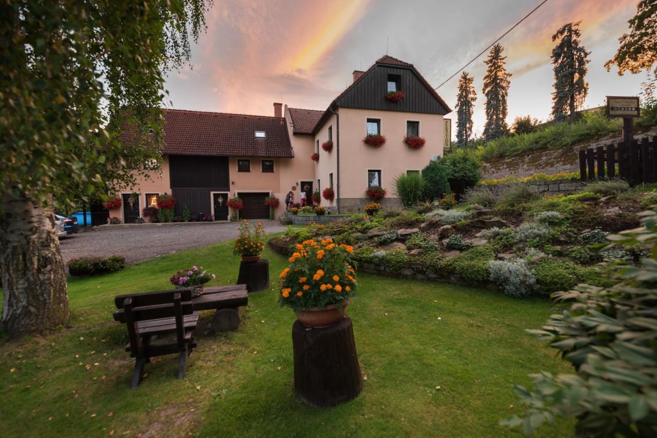 Apartmany Adrspach " U Kozaru " Teplice nad Metují Exterior photo