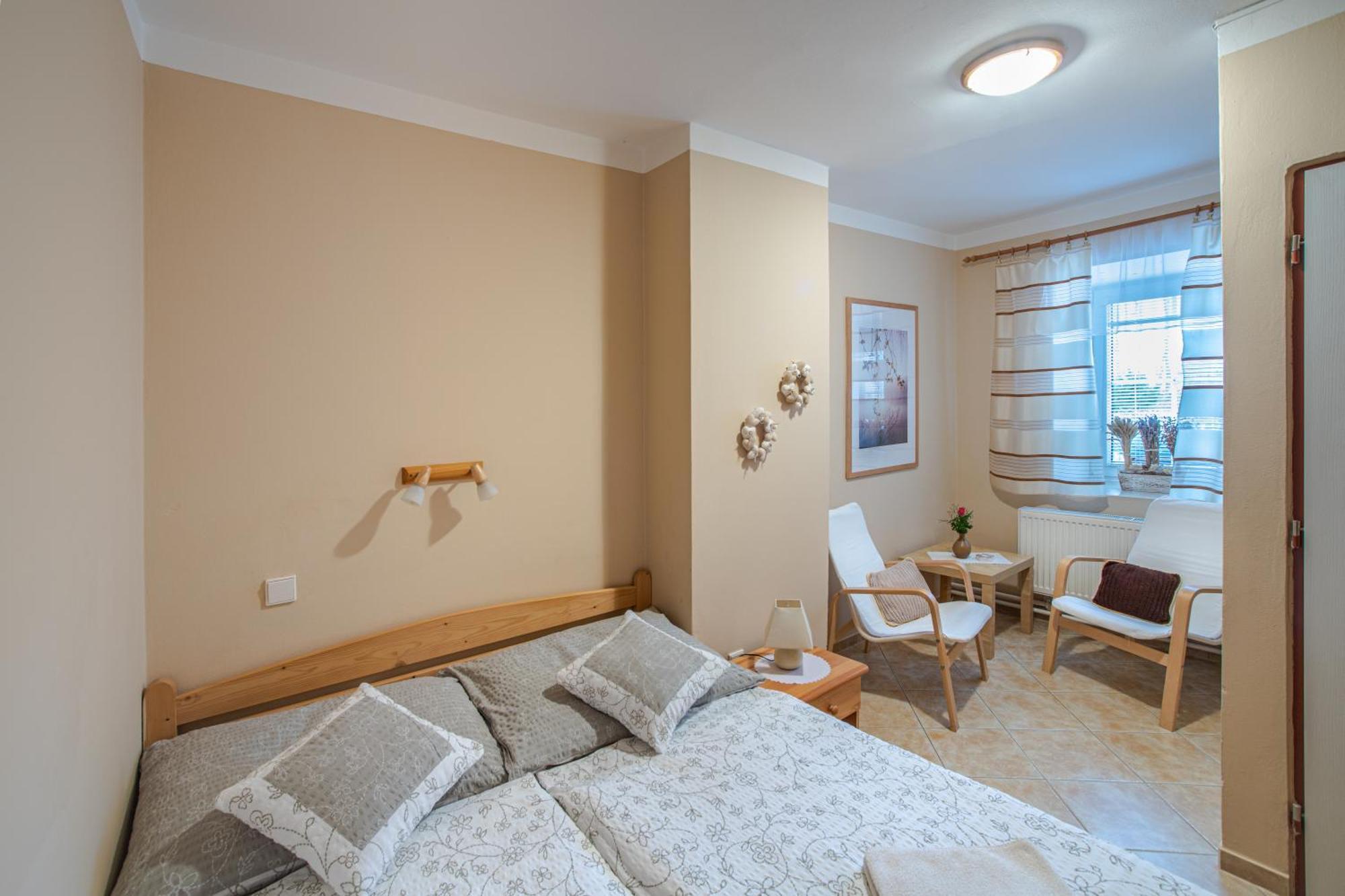 Apartmany Adrspach " U Kozaru " Teplice nad Metují Exterior photo